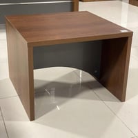 طاوله شاي مربعه بتصميم انيق