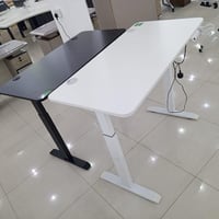 مكتب كهربائي قابل للارتفاع