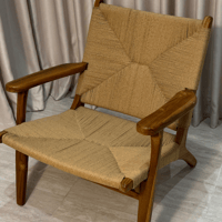 كرسي بطابع بوهيمي وخيوط