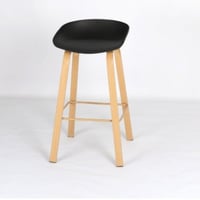 كرسي بار خشب منجد