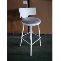 كرسي كاونتر فايبر بقواعد حديد