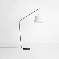 اباجوره طويله مائلة لكنبة القراءة