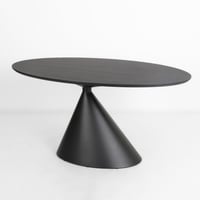 طاولة خشب دائرية بتصميم عصري وحديث