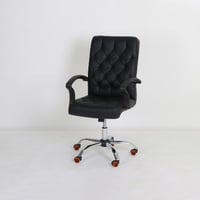 كرسي مكتب متحرك بعجلات اسود