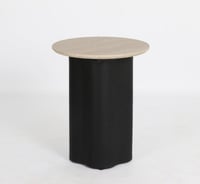 طاولة وسط دائرية بتصميم خشبي انيق