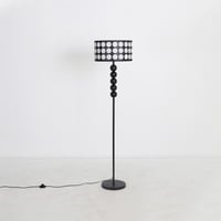 اباجورة طاولة بتصميم منقط