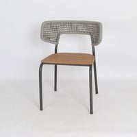 كرسي حديد للجلسات الخارجية متين ومقاوم للعوامل الج...