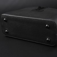 1V CAPUCINES MINI MATTE BLACK TOTE