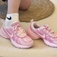 Nike V2K pink