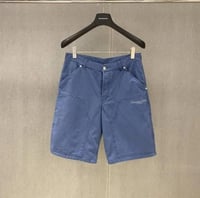 شورت سبور يومي سادة للرجال من ديور بلون أزرق راقي