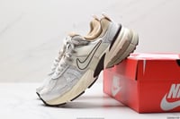 Nike V2K Orewood run in Brown