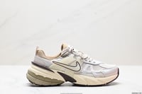 Nike V2K Orewood run in Brown