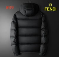 جاكيت فيندي أسود أنيق