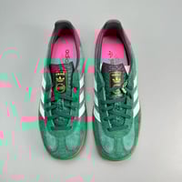adidas Originals Gazelle Indoor Green Lucid Pink