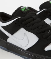 Nike SB DUNK LOW Panda Pigeon