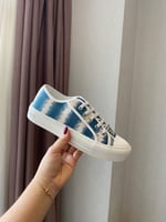 Dior walk’n’dior