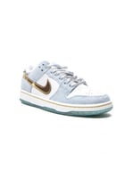 Nike SB Dunk Holiday Special