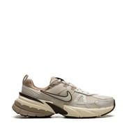 Nike V2K Orewood run in Brown