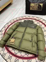 جاكيت ذا نورث زيتي ملكي