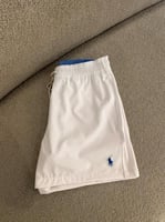 شورت قصير للسباحة برادا رجالي خصر مطاط لون أسود