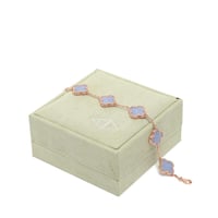 Van cleef Arpels four-leaf clover bracelet9