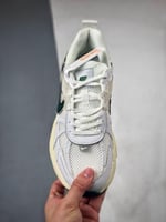 Nike V2k RUN White/Dark Green