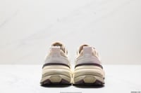 Nike V2K Orewood run in Brown