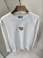 كنزة كم طويل رجالية برادا لون أبيض كلاسيك بشعار عل...