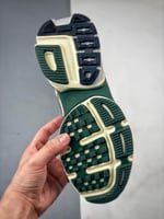 Nike V2k RUN White/Dark Green