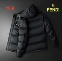 جاكيت فيندي أسود أنيق