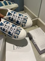 Dior walk’n’dior