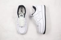 AIR FORCE 1 LOW Contrast Stitching