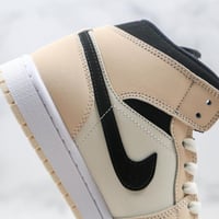 Air jordan 1 mid “barely orange