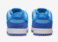 Nike SB Dunk Low Blue Raspberry