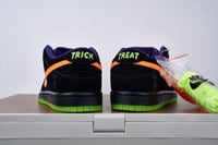 Nike SB Dunk Low Night of Mischief Halloween