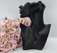 عقد ناعم فان كليف عيار 18