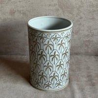 فازة أسطوانية النخيل