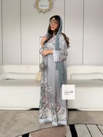 جلابية لطيفه حرير امريكي رسم طباعه مزينه بلولو وكر...