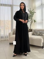 عباية الاحلام بقماش ملكي لمسات روكاما بكسرات تطريز...