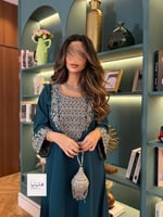 جلابية زهراء قماش ناعم مع تطريز انيق بالصدر والاكم...