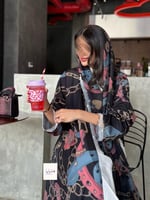 عباية رقاء بقماش حرير صيفي بارد اسود مع الوان