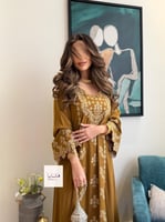 جلابية منى قماش ناعم تطريز فضي مزين بكرستال بالاما...