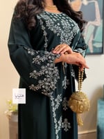 جلابية منى قماش ناعم تطريز فضي مزين بكرستال بالاما...