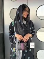 عباية بلسم حرير صيفي بارد اسود مع الوان