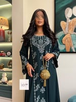 جلابية منى قماش ناعم تطريز فضي مزين بكرستال بالاما...