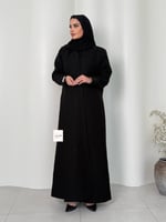 عباية ملهمه بليزر بقماش كريب مطرز نثر مبطن اسود