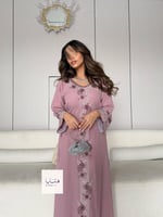 جلابية تاله قماش اوكراني ناعم تطريز ورد بالامام وا...