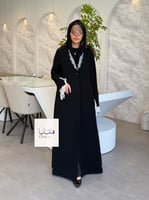 عباية جادي بلايزر بقماش كريب ايطالي اسود مع دانتيل...