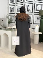 عباية فتون بليزر بقماش جاكار شتوي بتطريز مخمل اسود