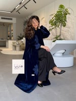 عباية نجود بليزر بقماش مخمل كوري مزين بورد شك كحلي